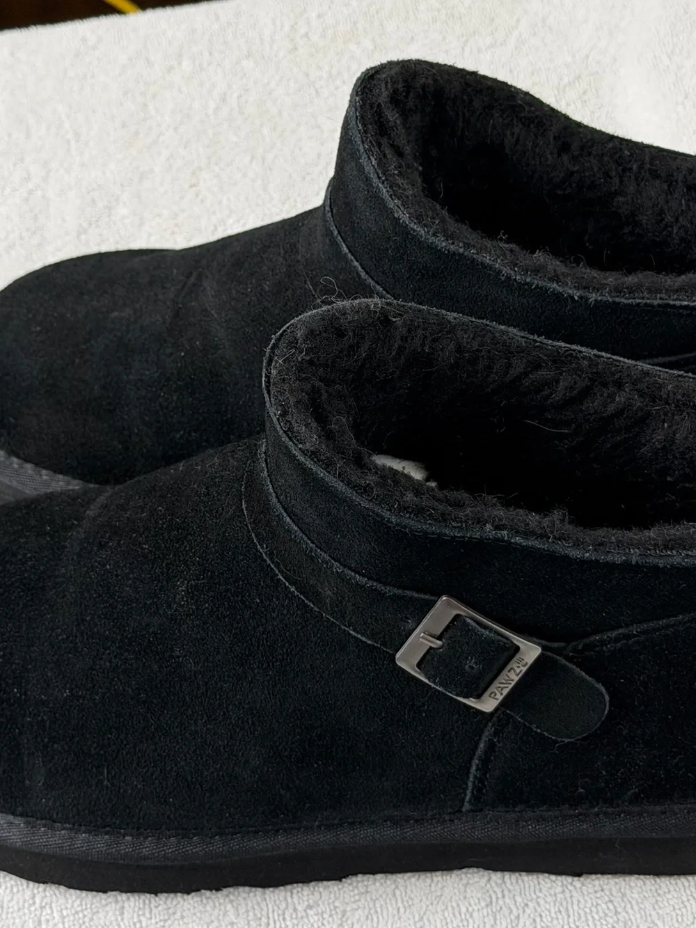PAWZ Black Suede Ankle Slippers Boots w/ Faux Fur Lining & Buckle Size 10